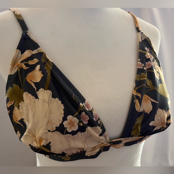 Spell and the Gypsy Collective Waterfall Bikini Top - Picture 5 of 13